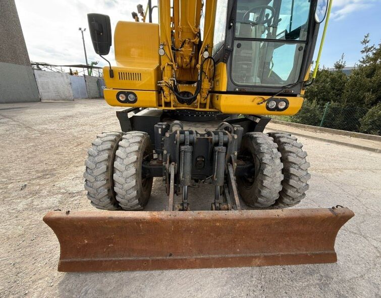 KOMATSU  PW160-11 + EPIROC HAMMER